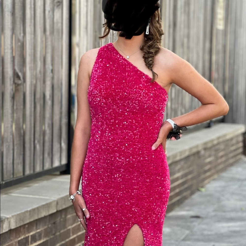 Berlinnova size 2 hot pink one shoulder dress